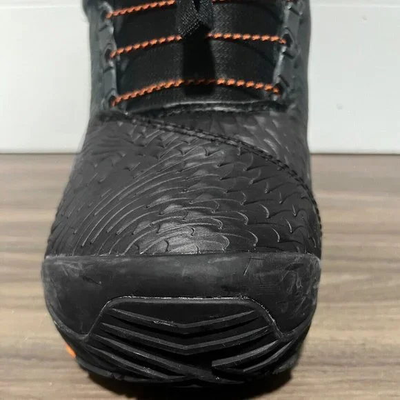 $650 Burton SLX Snowboard Boots!8BlackExcellent ConditionTop of the Line